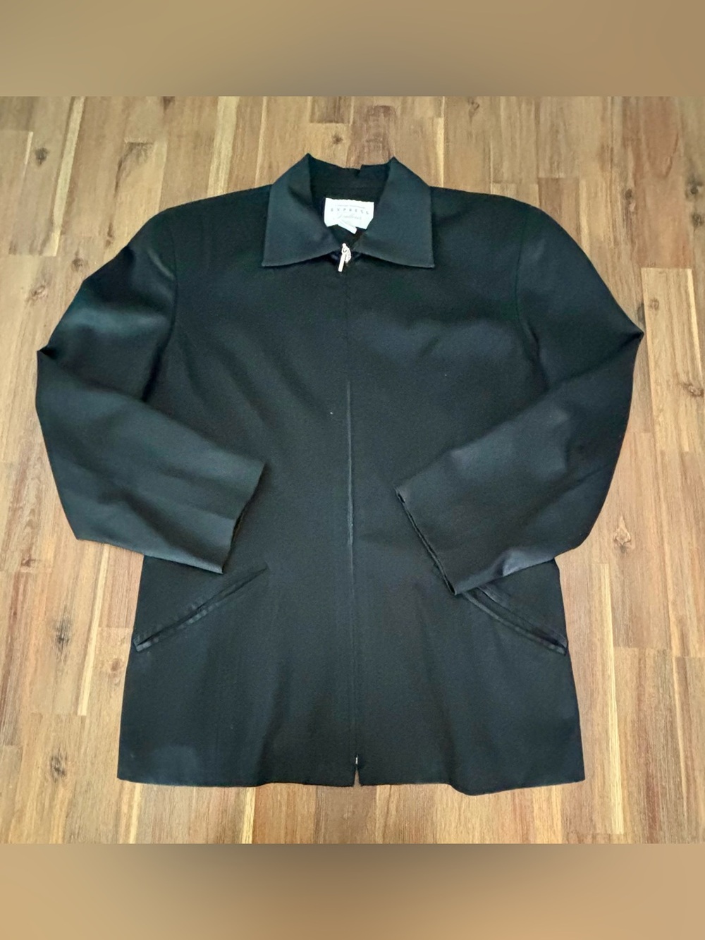 Express Tailleur Women’s Black Zip-Front Jacket - Express